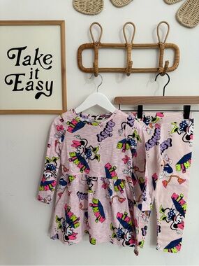 Amazon Essentials NWOT 4T matching Minnie & Daisy set